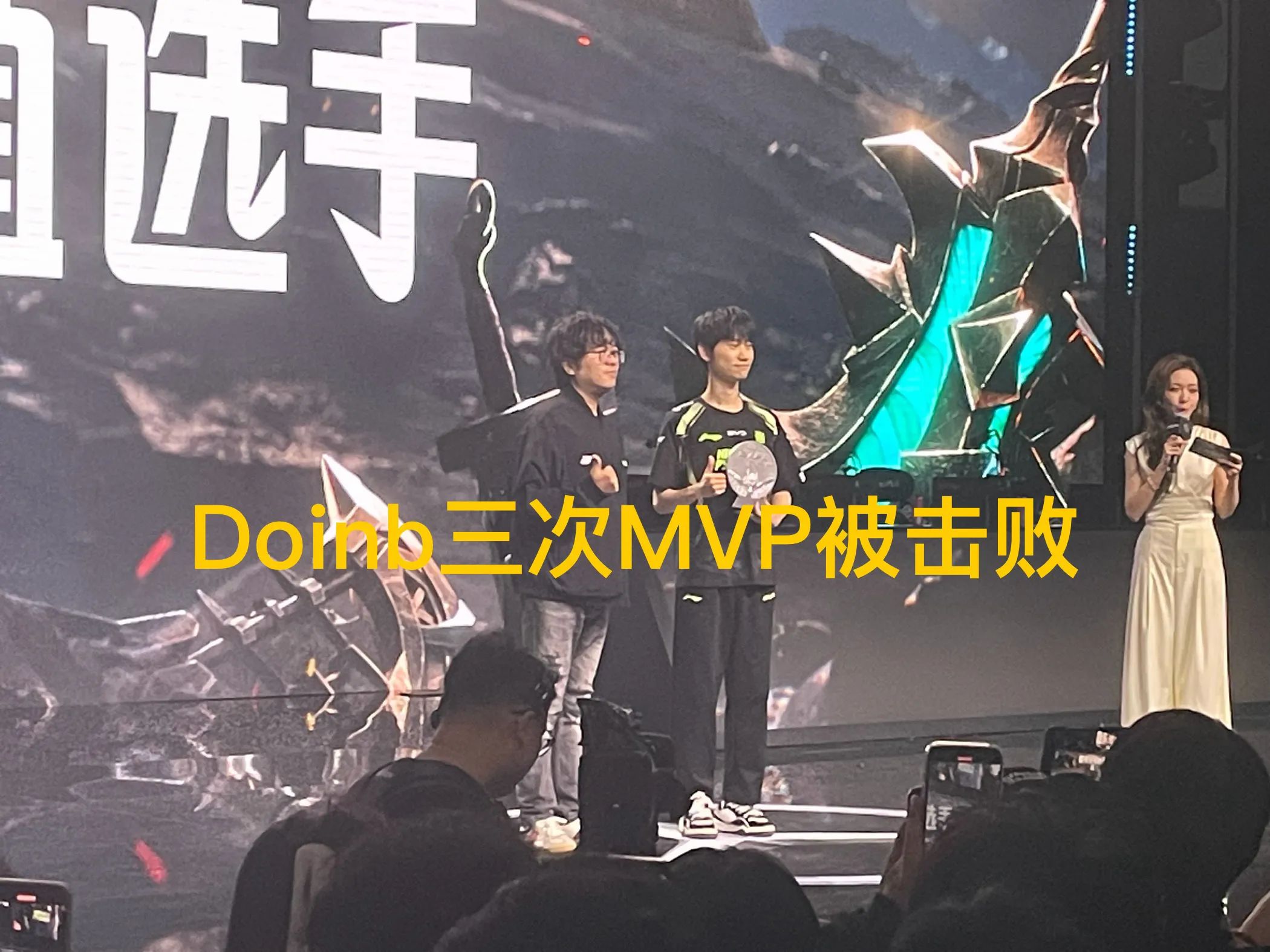 Rookie连续十五场比赛得分超过反败为胜，瑞士队不断突破！